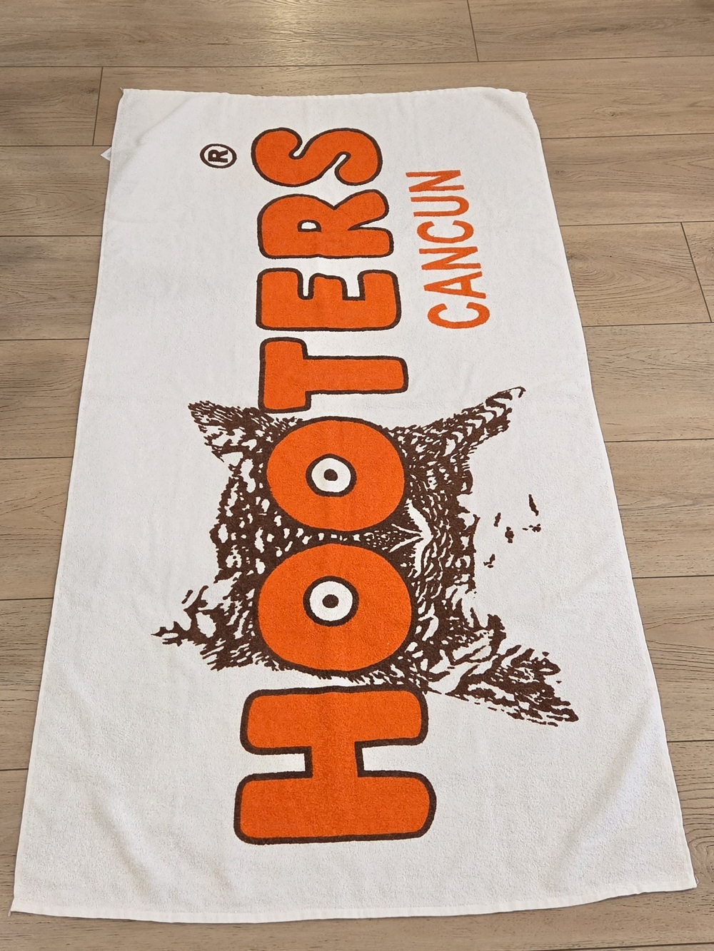 Brand New Hooters Cancun White & Orange Logo Beach Towel
